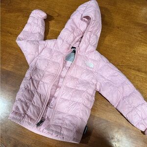 The North Face Baby Thermoball
Jacket Pink